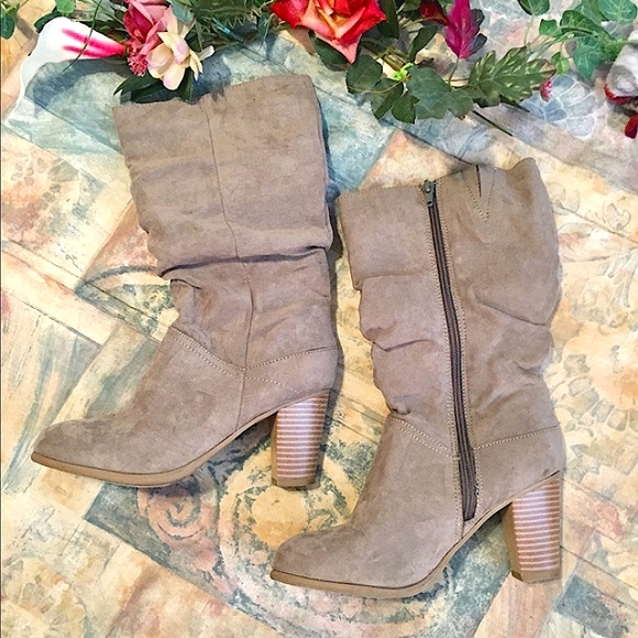 🌺Rue21 Taupe Suede Scrunch Boot (6/7)🌺 - Picture 5 of 14